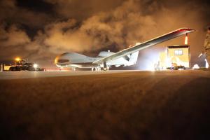 RQ-4 Global Hawk Preparing to Launch at Beale AFB(USAF Photo, TSgt Kenneth McCann)